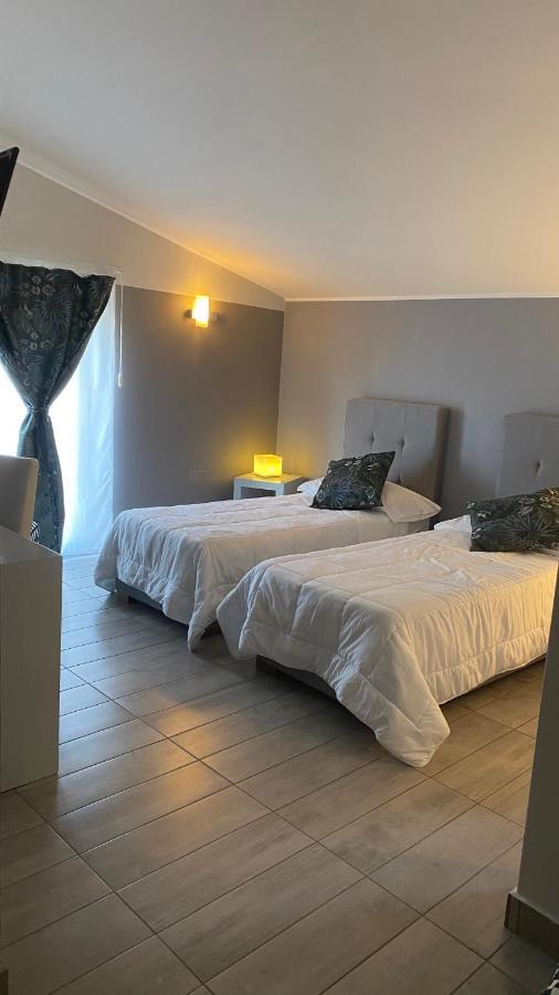 Victoria Hotel Pomigliano d'Arco Ngoại thất bức ảnh