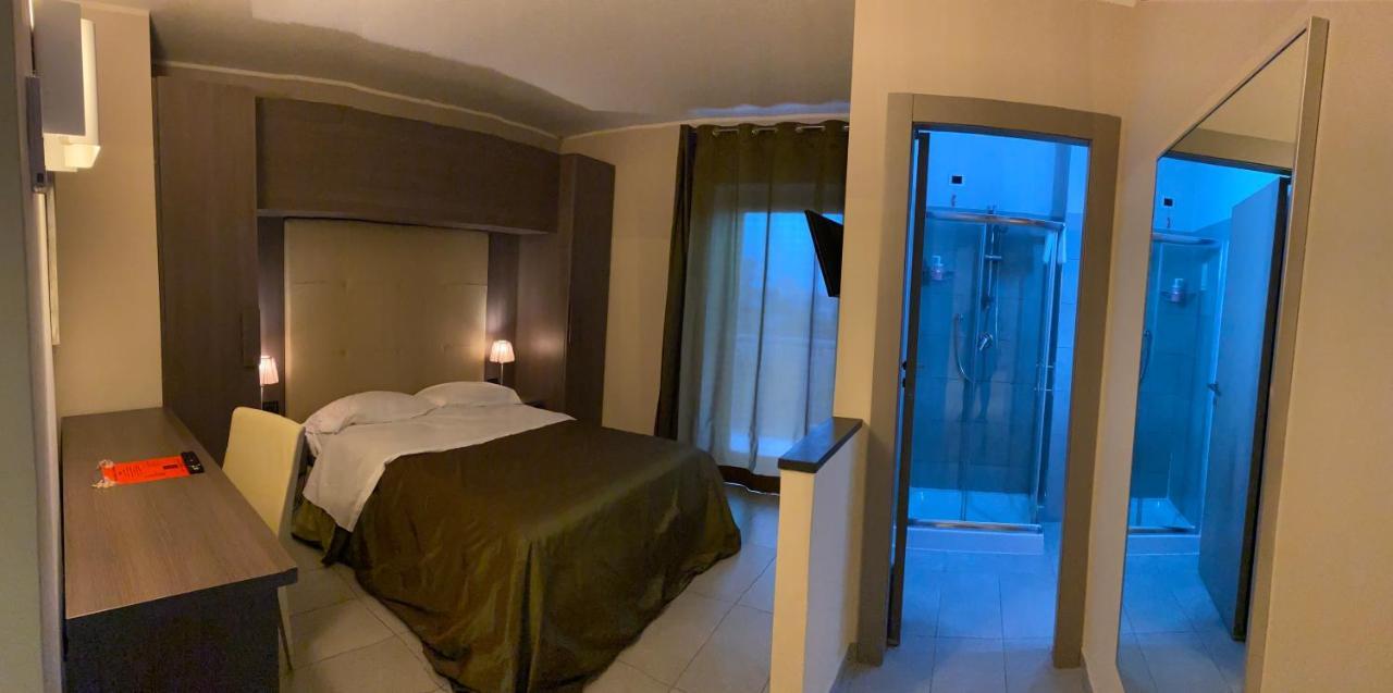 Victoria Hotel Pomigliano d'Arco Ngoại thất bức ảnh